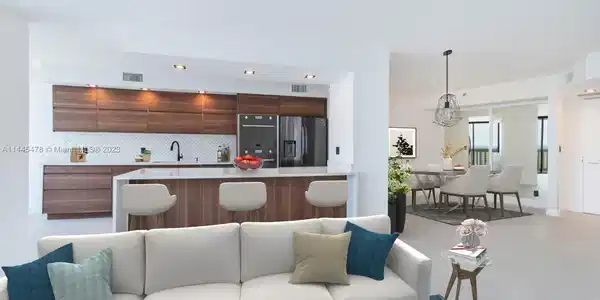 1000 W Island Blvd