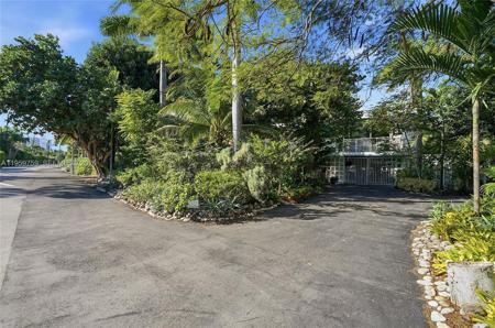 1511 S Ocean Dr