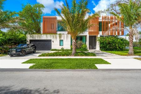 7700 SW 50th Ct