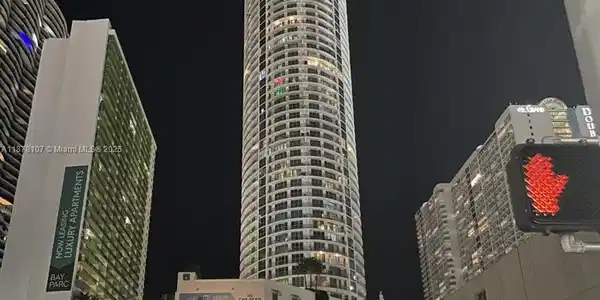 1750 N Bayshore Dr