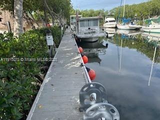 Image 2: 40 Ft Slip