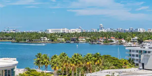 3 Island Ave