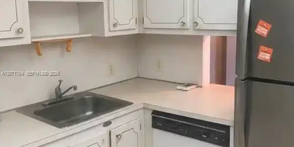 13155 Ixora Ct