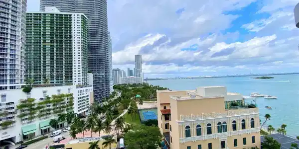 1717 N Bayshore Dr