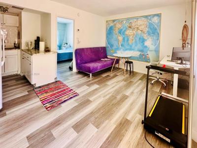 815 Middle River Dr