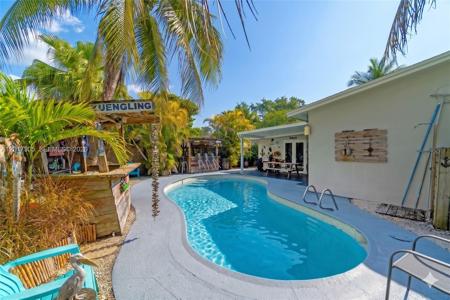20130 SW 106th Ct