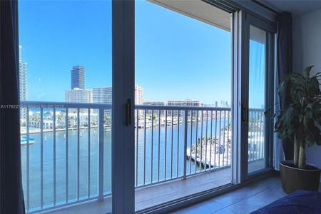 121 Golden Isles Dr