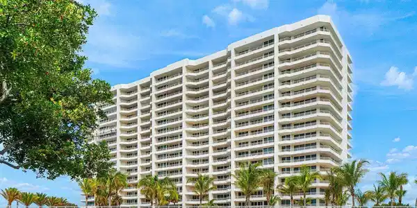 4201 N Ocean