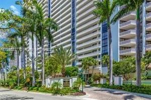 2000 Island Blvd Unit 903