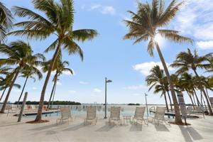 680 NE 64th St Unit A416