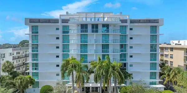 9400 W Bay Harbor Dr