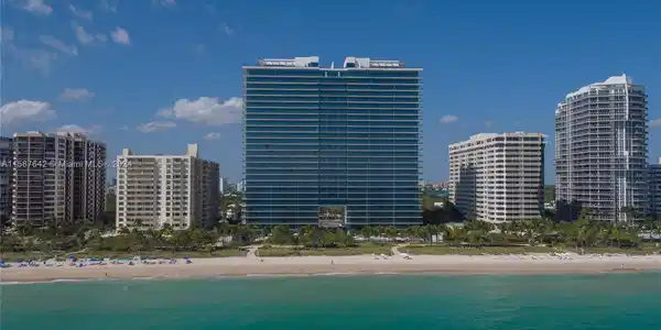 10203 Collins Ave