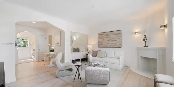 750 Espanola Way