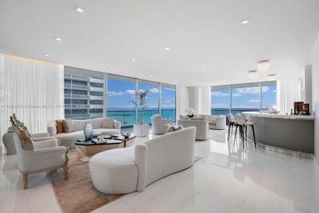 10203 Collins Ave