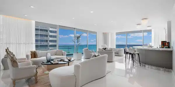 10203 Collins Ave