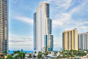 17475 Collins Ave Unit 1703