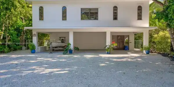 126 Pueblo St