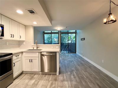 2909 Bird Ave