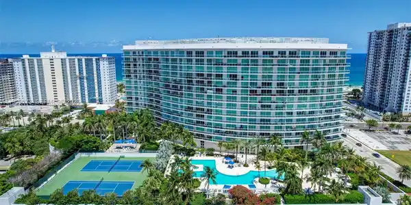 1 N Ocean Blvd