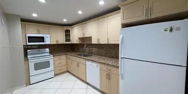 9270 W Bay Harbor Dr Unit 5D