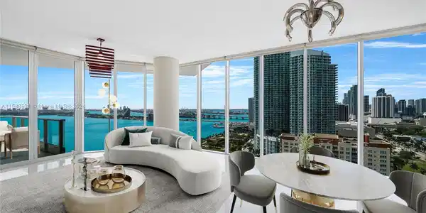 2020 N Bayshore Dr