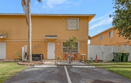265 NE 12th Ave