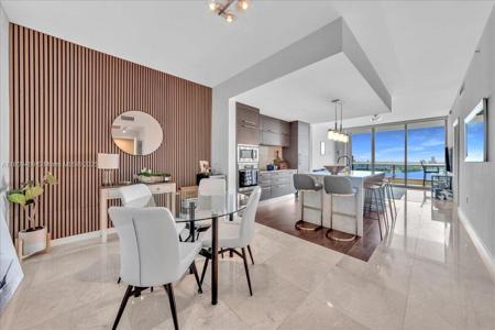 900 Biscayne Blvd