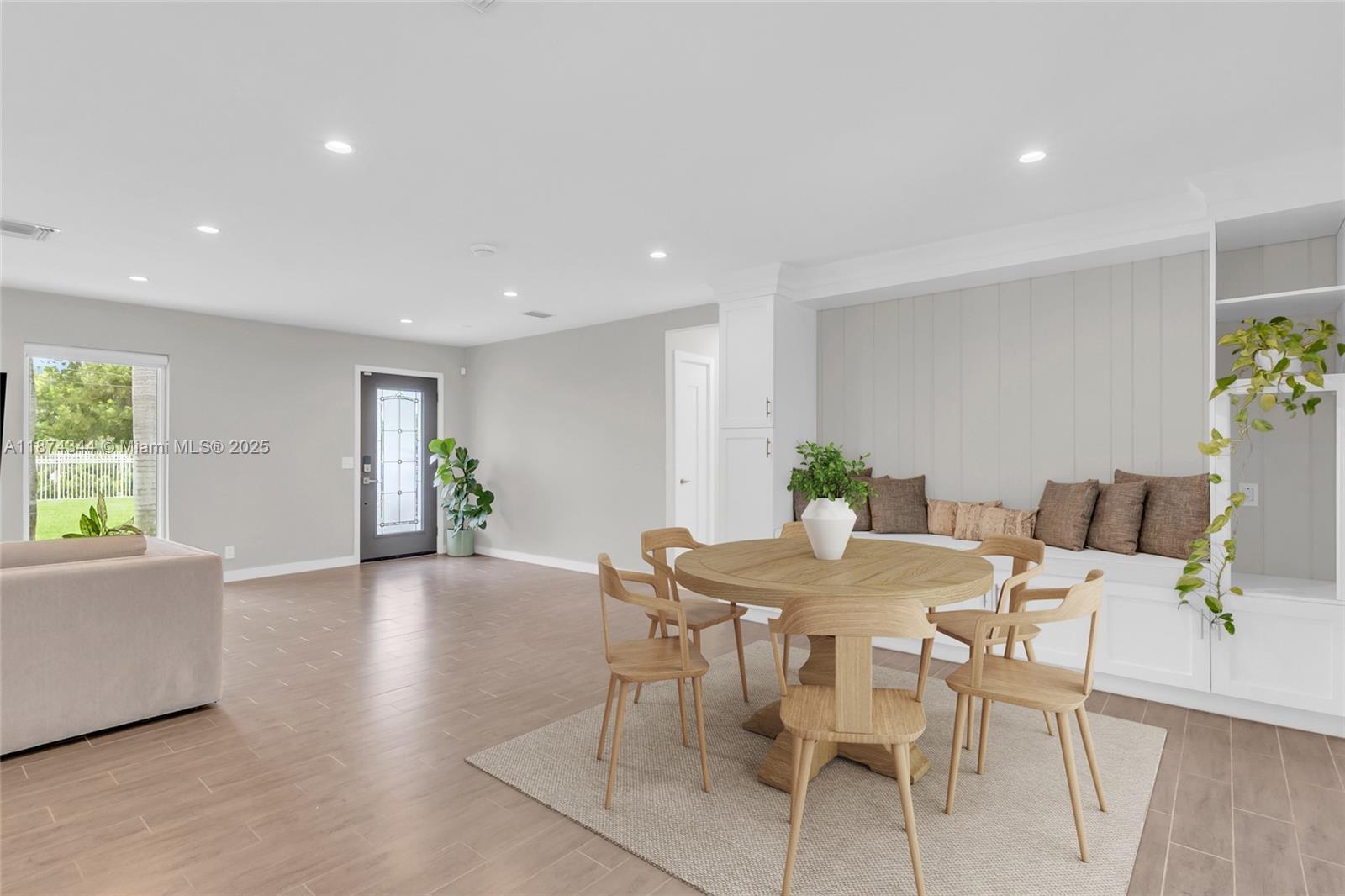 Image 4: Virtual staging