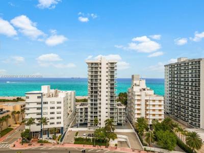2457 Collins Ave