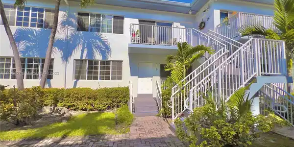 9280 Bay Harbor Ter