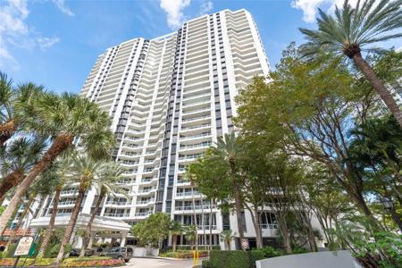21205 Yacht Club Dr