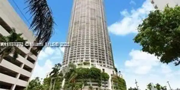 1750 N Bayshore Dr