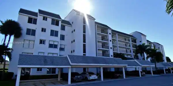 2400 S Ocean Dr