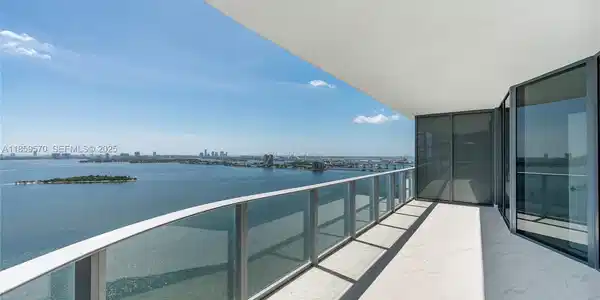 700 NE 24th Street
