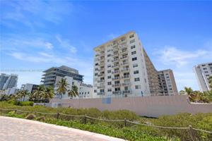 345 Ocean Dr Unit 304