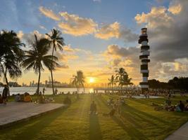 720 Collins Ave Unit 402