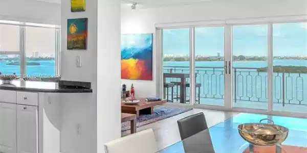 11111 Biscayne Blvd