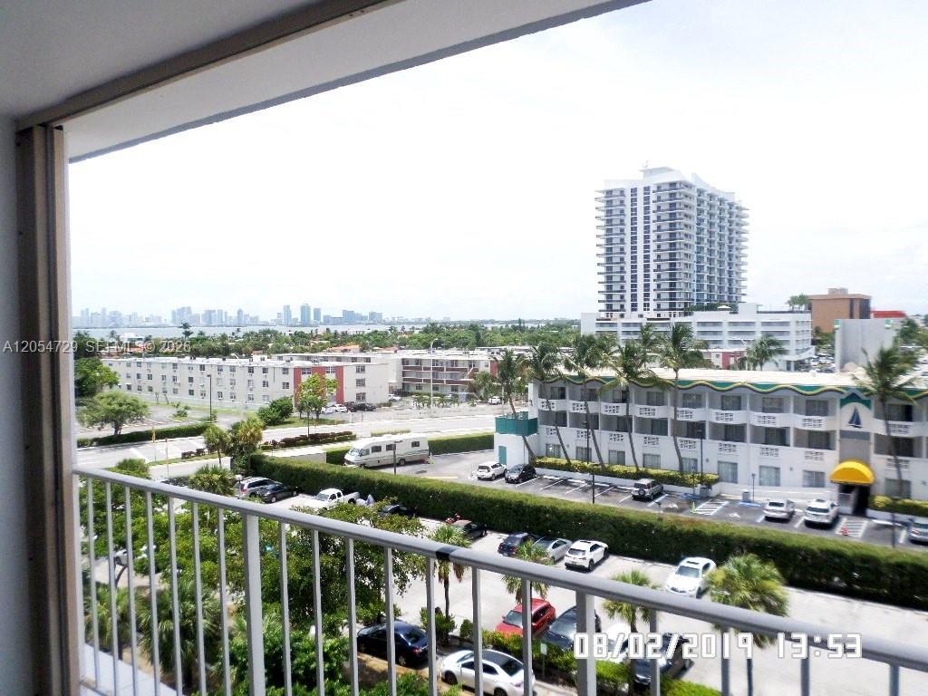 Image 2: 1865 79 ST CAUSEWAY # 6J NORTH BAY VILLAGE FL 33141