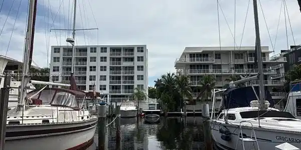 Image 2: Boat Slip # 308-1