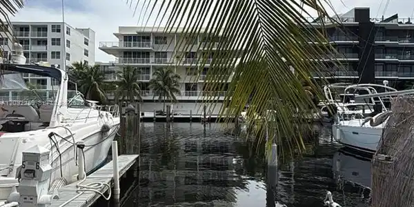 Image 4: Boat Slip # 308-6