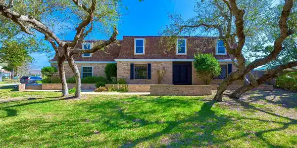 3565 John Anderson Dr