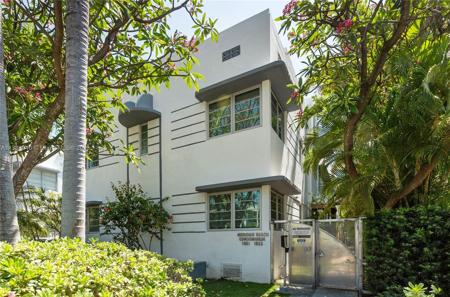 1553 Meridian Ave Unit 203