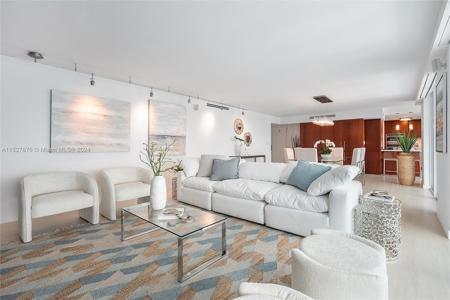 615 Ocean Dr