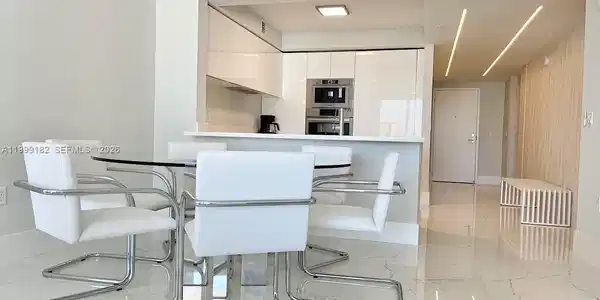 330 Sunny Isles Blvd