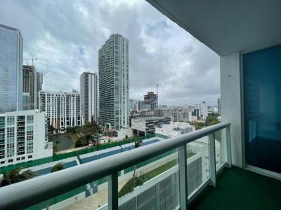 480 NE 30th St