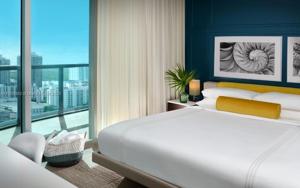 17315 Collins Ave Unit 2003