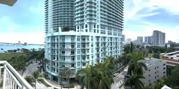 2000 N Bayshore Dr