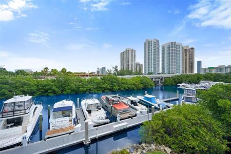 3575 Mystic Pointe Dr, slip 66-1