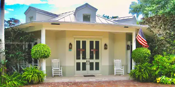 8100 SW 60th Ave