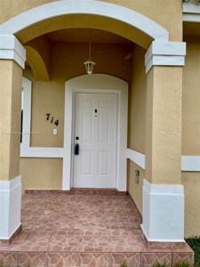 714 SE 12th Ter